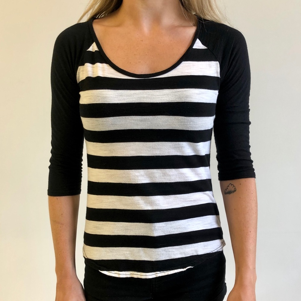 3/4 Length Sleeved Striped Shirt